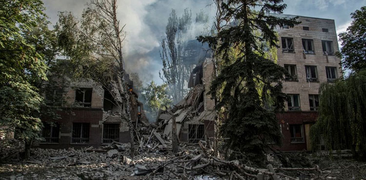 U.S. pledges more military aid to Ukraine, peace seems far off