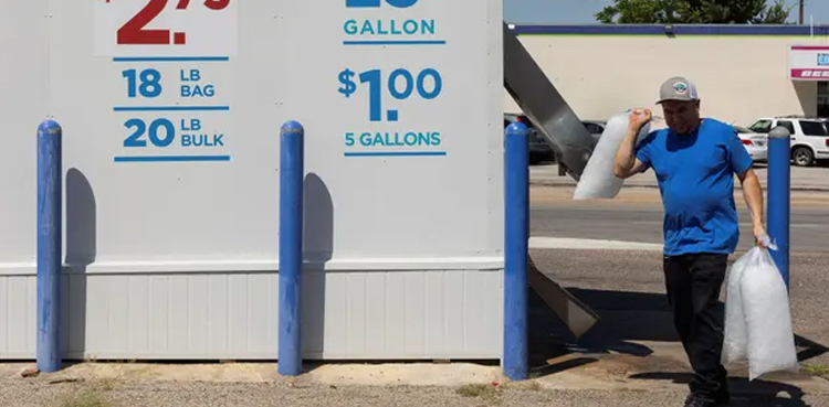 No relief as heat wave in US moves east