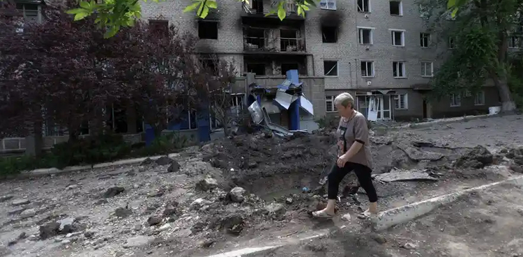 Blasts kill three in Russian city near Ukraine border