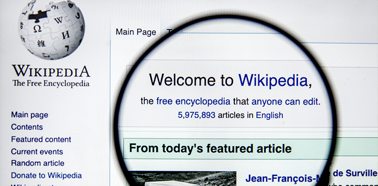 Google agrees to pay for beefed-up Wikipedia service