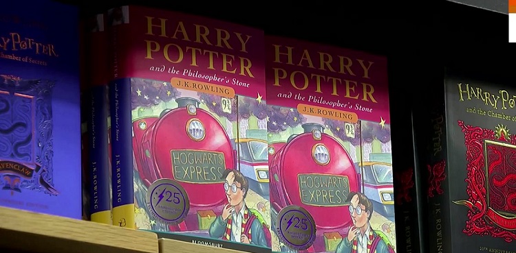 'Harry Potter and the Philosopher's Stone' celebrates 25 magical years