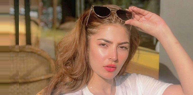 VIRAL: Naimal Khawar receives love on Instagram pictures