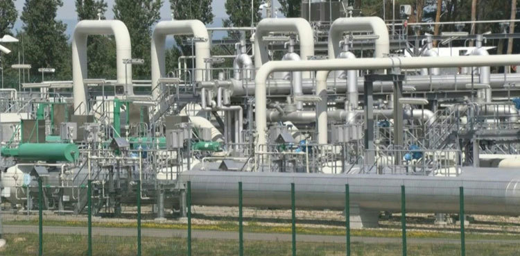 Russia resumes 'unstable' gas supplies to Europe