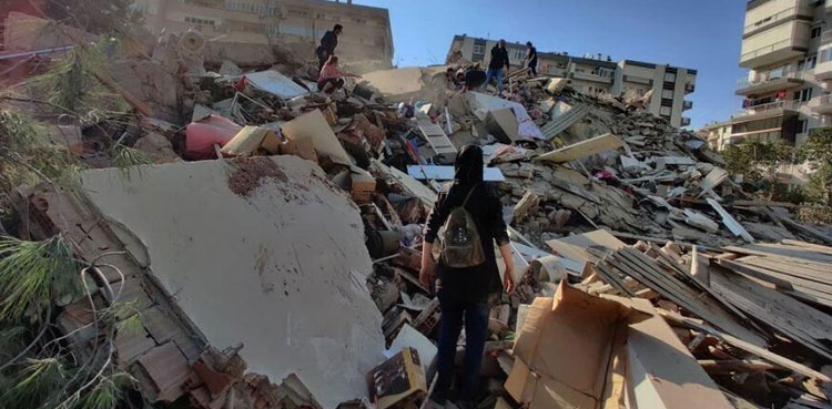 At least five killed in magnitude 6.1 quake on Iran Gulf coast