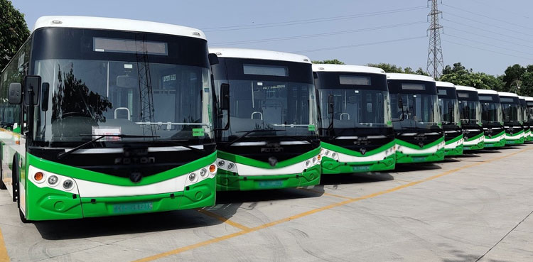 China to bring 500 buses for Karachi under new transport service