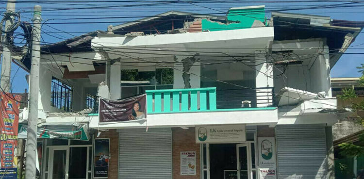 Hundreds of aftershocks shake earthquake-hit northern Philippines