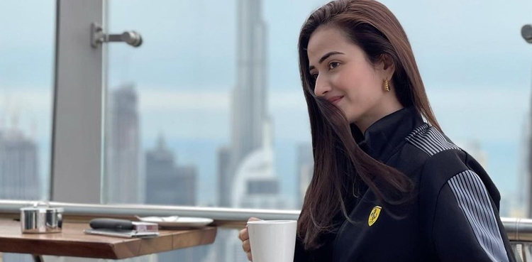 Sana Javed dazzles in latest Instagram pictures