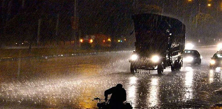 Met Office predicts heavy rainfall in Karachi