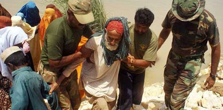 Pakistan Army continues rescue, relief efforts in flood-hit areas