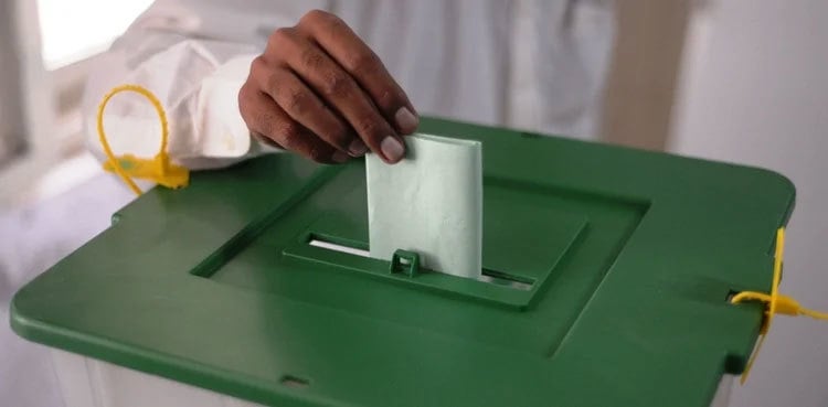 AJK SC orders to hold LG polls by October 15