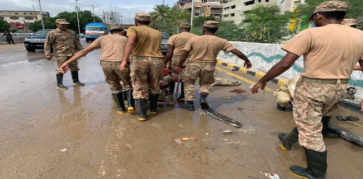 Pak Army, Rangers' rescue operation underway after heavy showers in Karachi