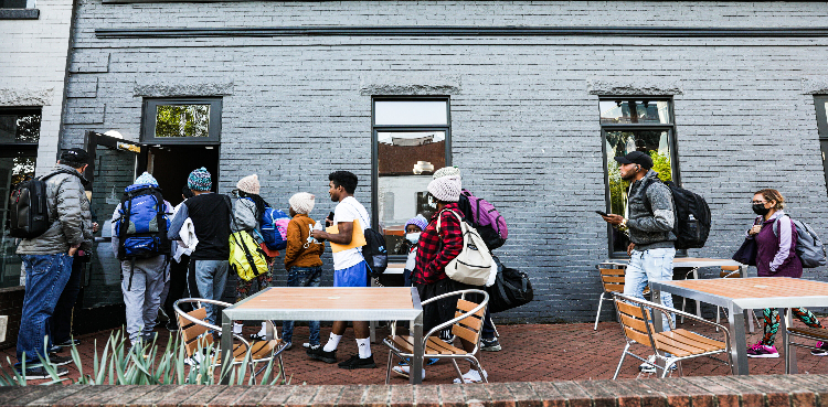 White House warns Texas against 'meddling' on immigration