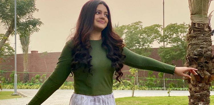 Zara Noor Abbas' latest video goes viral