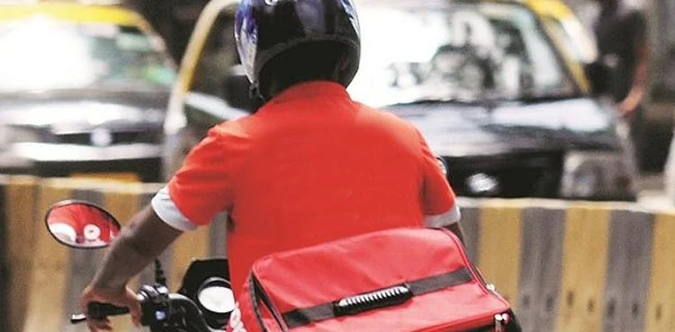 Delivery boy killed under mysterious circumstances in Karachi