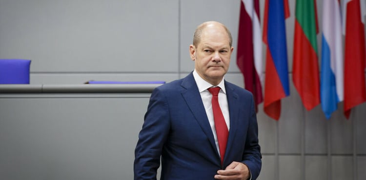 Investigators probe Scholz's emails in widening tax probe: report