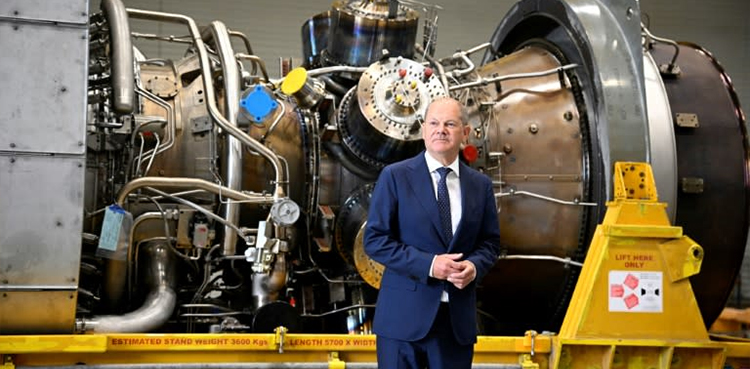 Germany opens door to extend nuclear as Russia squeezes gas supply