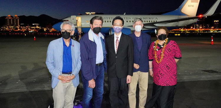 US lawmakers arrive in Taiwan as China tensions simmer