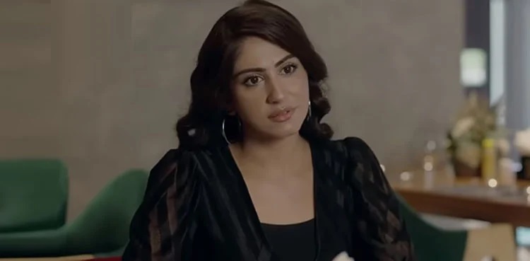 'Fraud' actor Naeema Butt drops unseen pictures from set