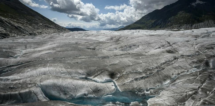1968 plane wreckage found on Swiss glacier