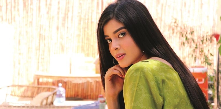 Actor Zainab Shabbir's Instagram pictures go viral!