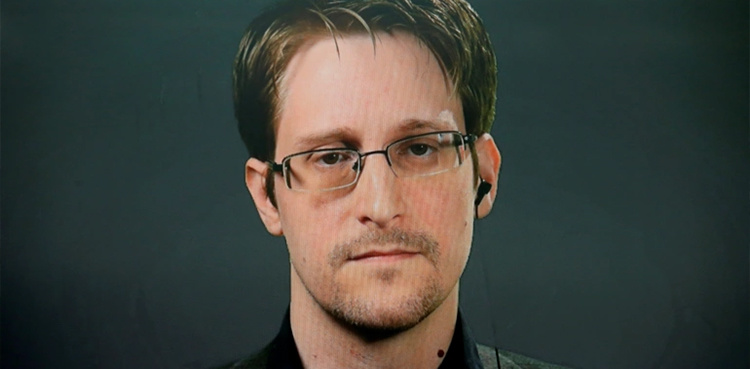 Putin grants Edward Snowden Russian citizenship: decree