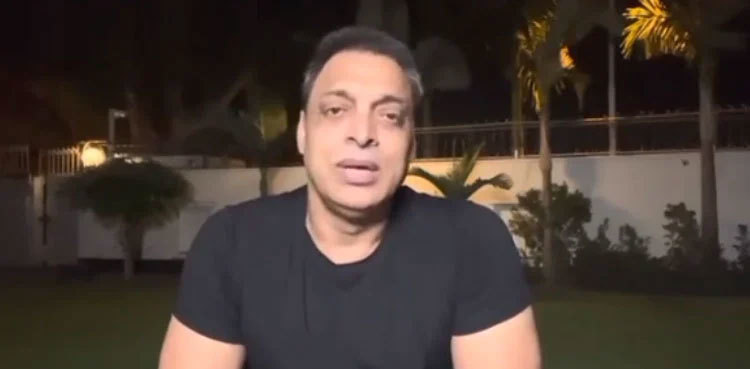 Shoaib Akhtar blasts PCB over T20 WC squad, fears Pakistan's elimination in group stage