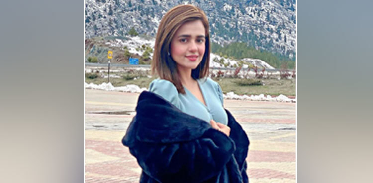 Sumbul Iqbal Khan wins social media with her latest pictures