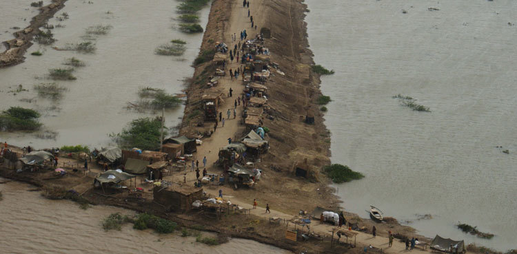 CM Sindh visits Sehwan, takes aerial view of drowned native village
