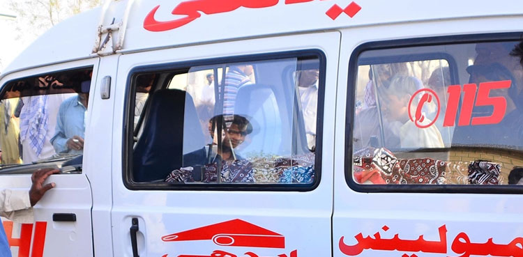 Police van-trailer collision leaves 10 cops injured in Nawabshah