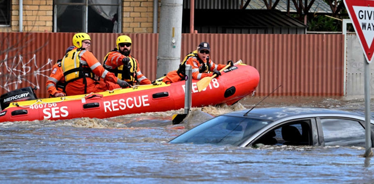 More severe weather forecast for Australia's southeast amid flood crisis