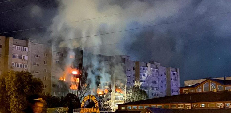 Russian fighter jet crashes into Siberian home, two pilots killed