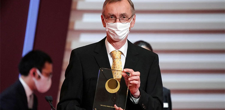 Sweden's Svante Paabo wins 2022 Nobel Prize in Medicine