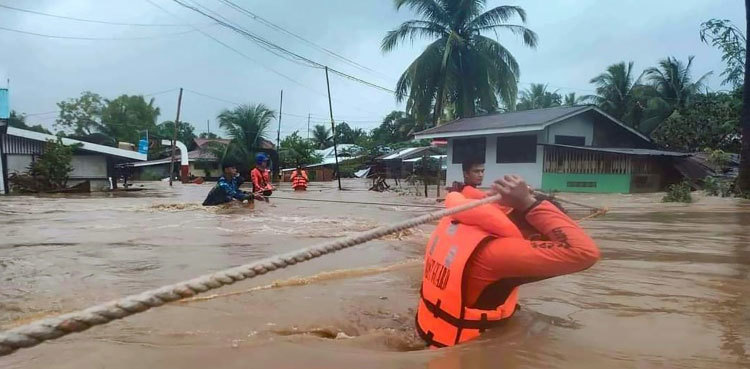 Tropical storm slams into Philippines, death toll rises to 72