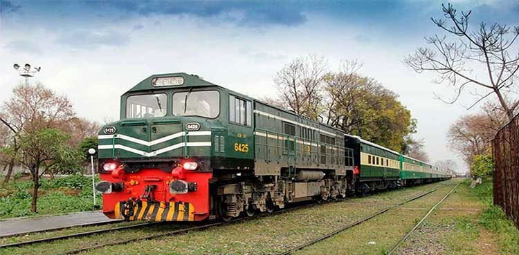 Pakistan Railways restores Bahauddin Zakaria Express