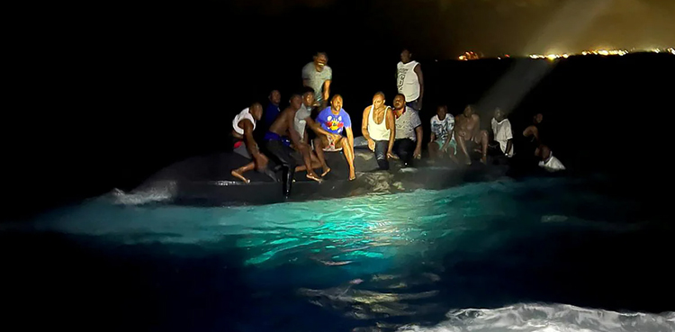 France, UK sign new deal on thwarting migrant Channel crossings