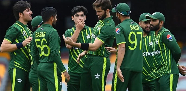 'Demoralised Pakistan must believe in World Cup miracle'