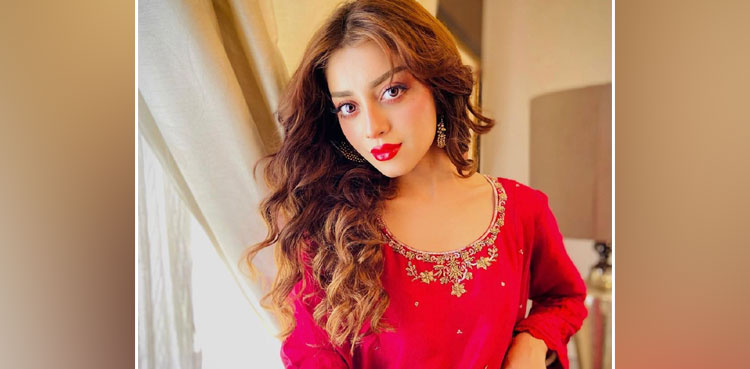 Alizeh Shah dazzles social media with new pictures