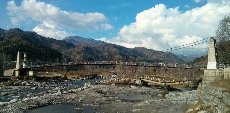 Mansehra contractor pulls apart bridge after non-payment