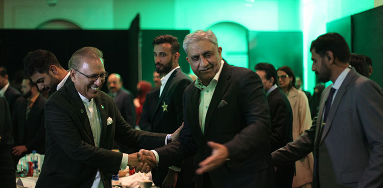 Great leaders are those who admit their mistakes: COAS Bajwa