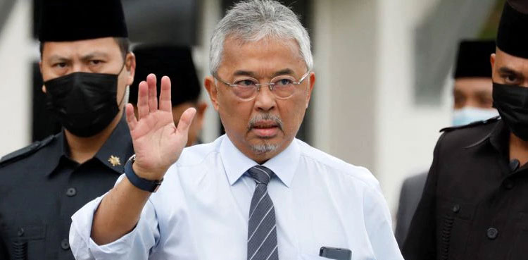 Malaysia king to choose prime minister in post-election crisis