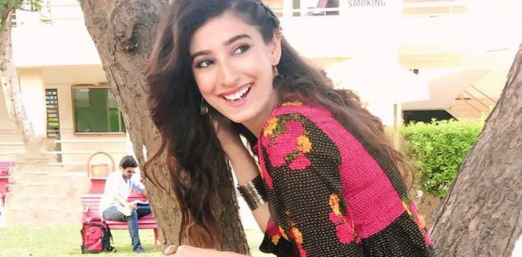 Maryam Nafees pays tribute to men on Men's Day