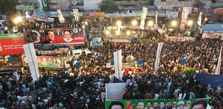 Long march: Interior ministry cautions PTI of 'security threats'