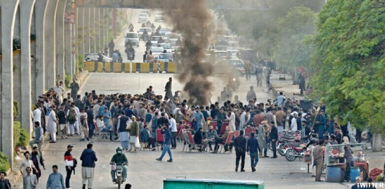 Rawalpindi: Police arrest 250 PTI workers over violent protests