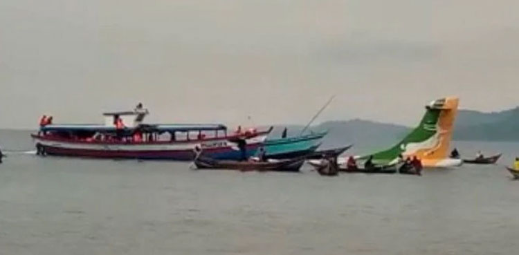 Passenger plane crashes into Lake Victoria in Tanzania, 19 dead