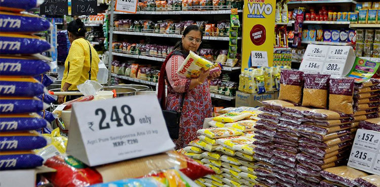 India says falling commodity prices to ease inflationary pressures