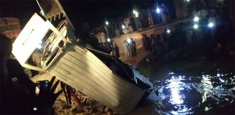 Minister seeks report on Sehwan Sharif tragic road crash