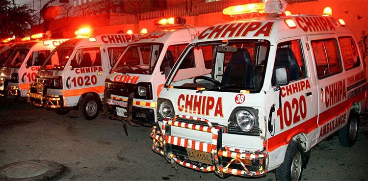 Five killed as car falls into ditch at Karachi’s Super Highway