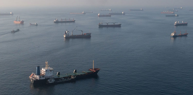 Russia rejoins deal to ship vital Ukraine grain exports