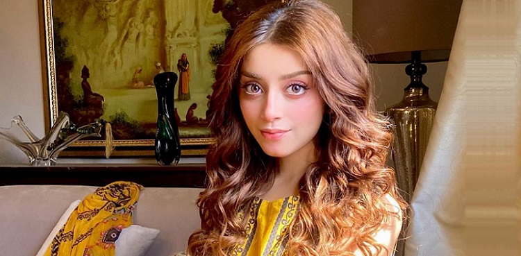 Alizeh Shah drops jaws with latest Instagram pictures