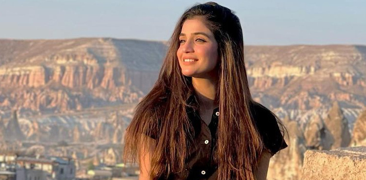 'Kaisi Teri Khudgarzi' actor Laiba Khan's latest pictures go viral